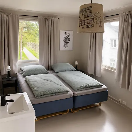 호스텔 Naer Kristiansand *